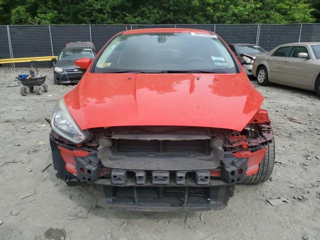  FORD FOCUS 2017 Red