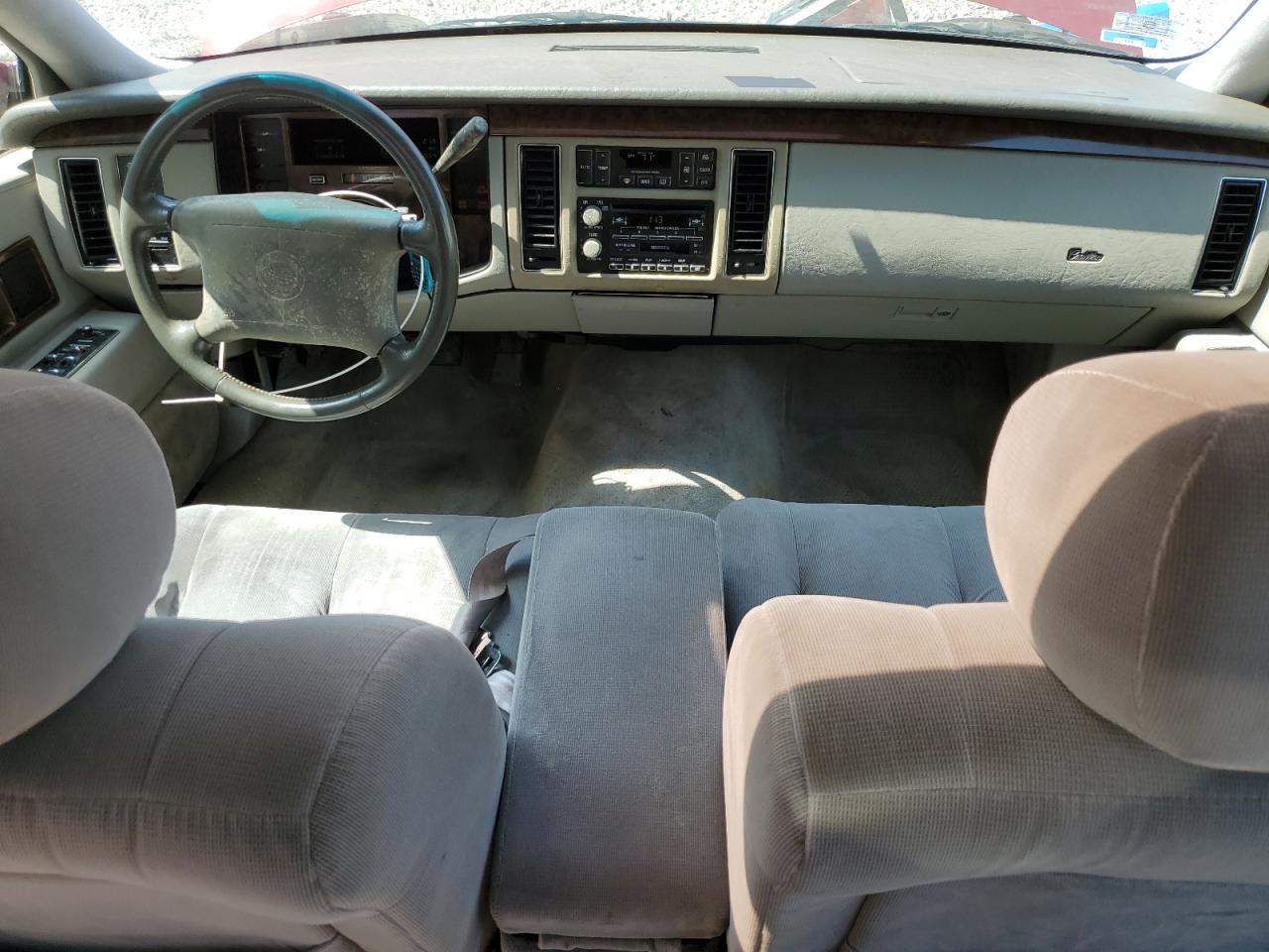 1995 Cadillac Fleetwood Base VIN: 1G6DW52P9SR710877 Lot: 60617285