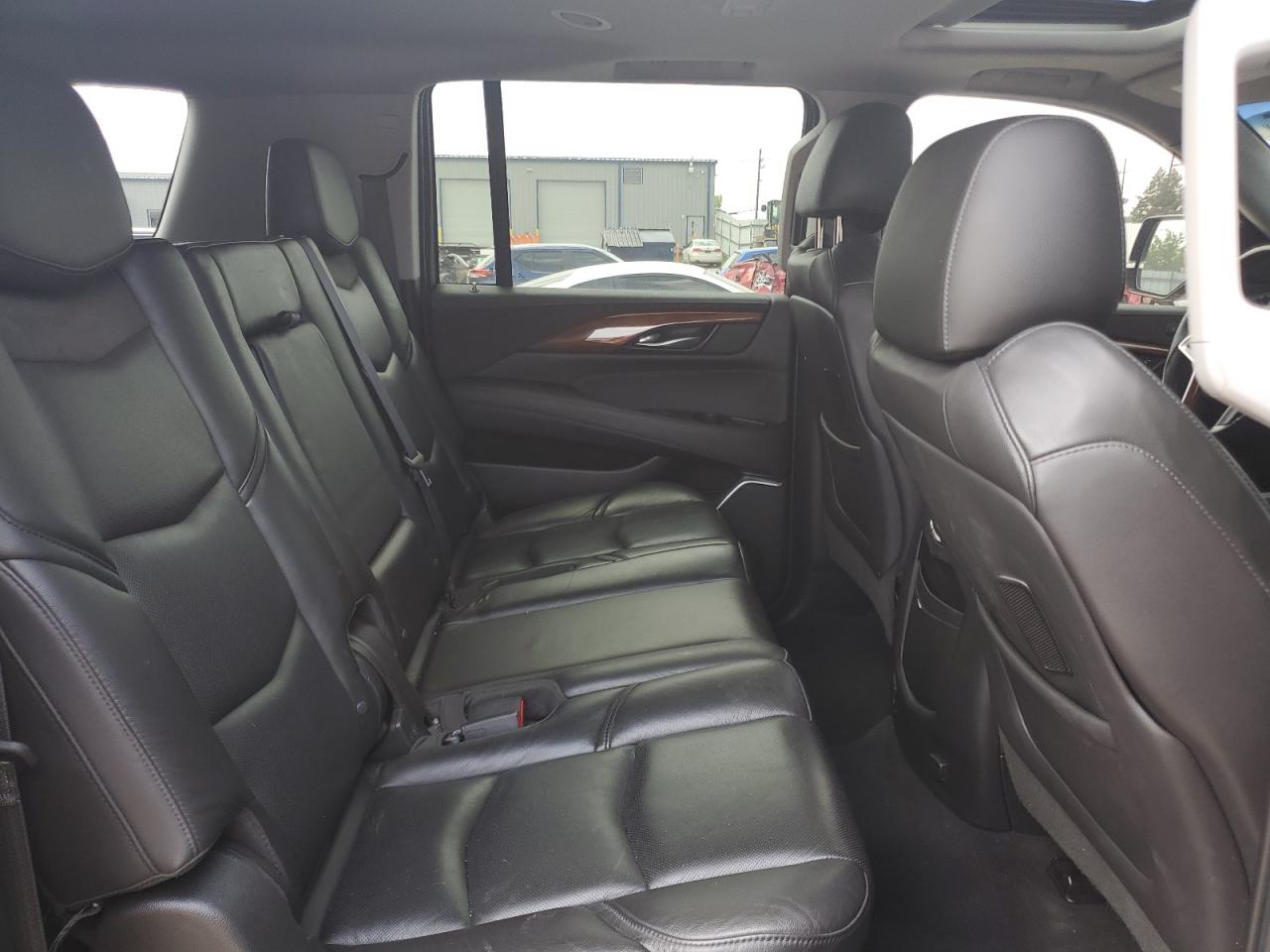 2019 Cadillac Escalade Esv Luxury VIN: 1GYS4HKJ5KR168582 Lot: 62559395
