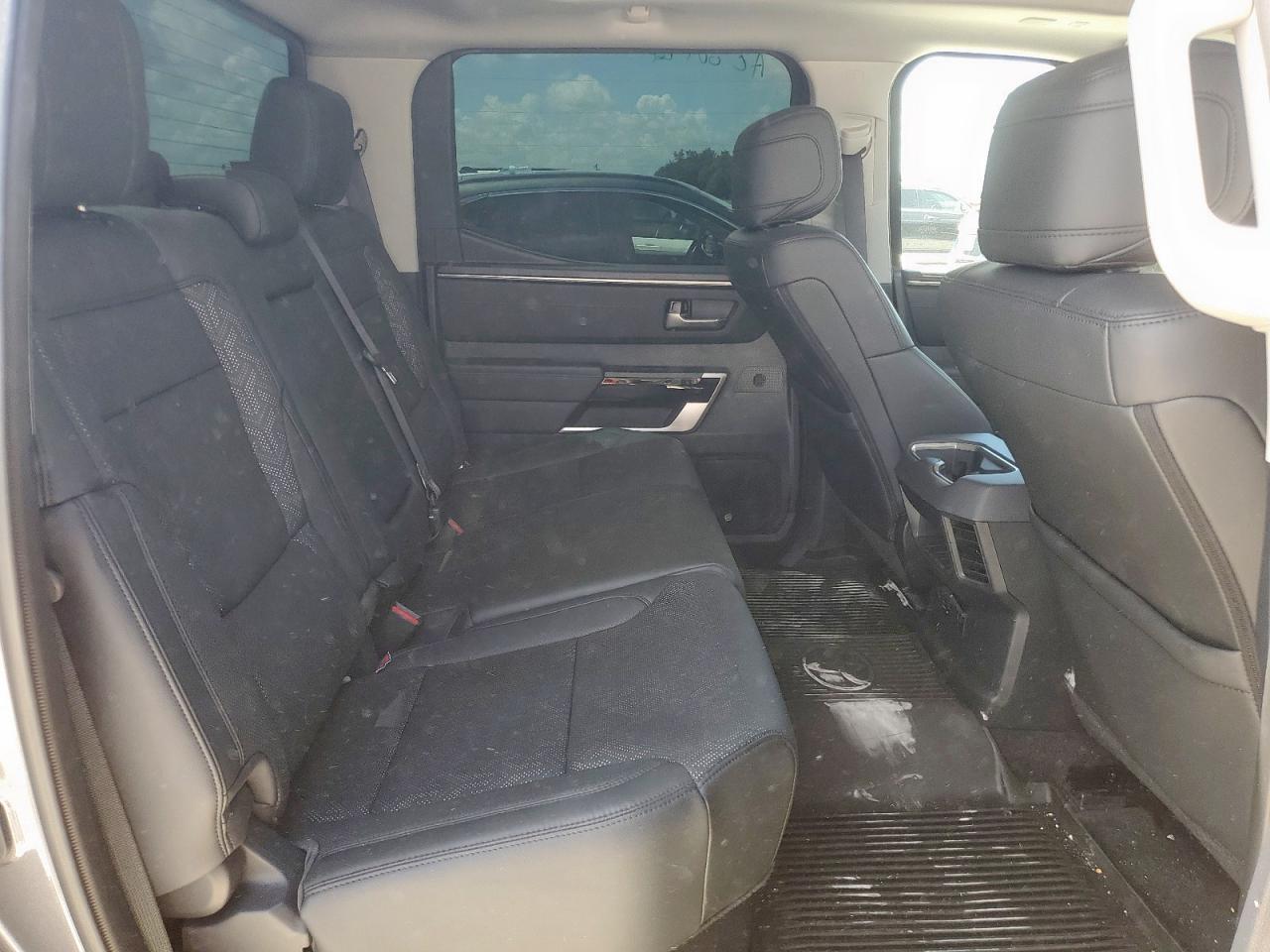 TOYOTA TUNDRA 2023 VIN 5TFJA5DB9PX097520 фото 10