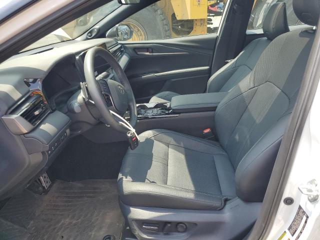  TOYOTA CAMRY 2025 Белы