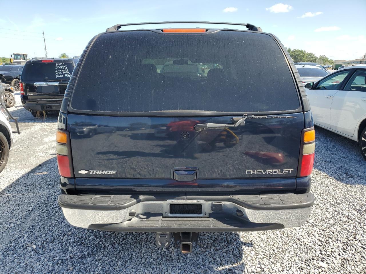 2005 Chevrolet Tahoe C1500 VIN: 1GNEC13T05R163640 Lot: 61548065