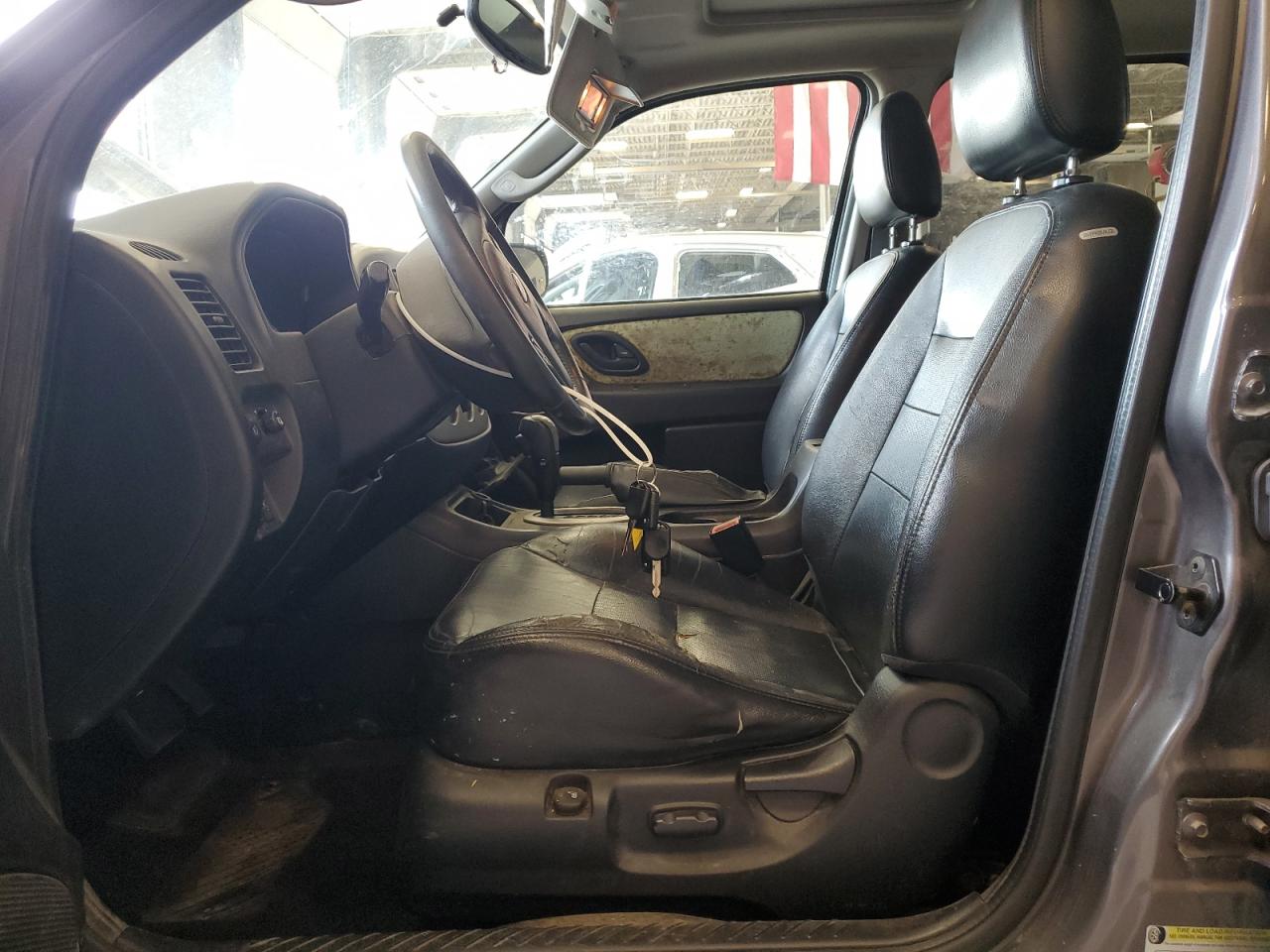2005 Ford Escape Limited VIN: 1FMCU94125KD16158 Lot: 62186025