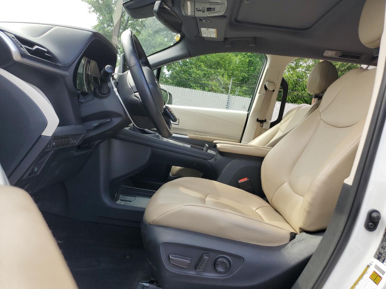 2021 Toyota Sienna Xle VIN: 5TDJRKECXMS033261 Lot: 61531105