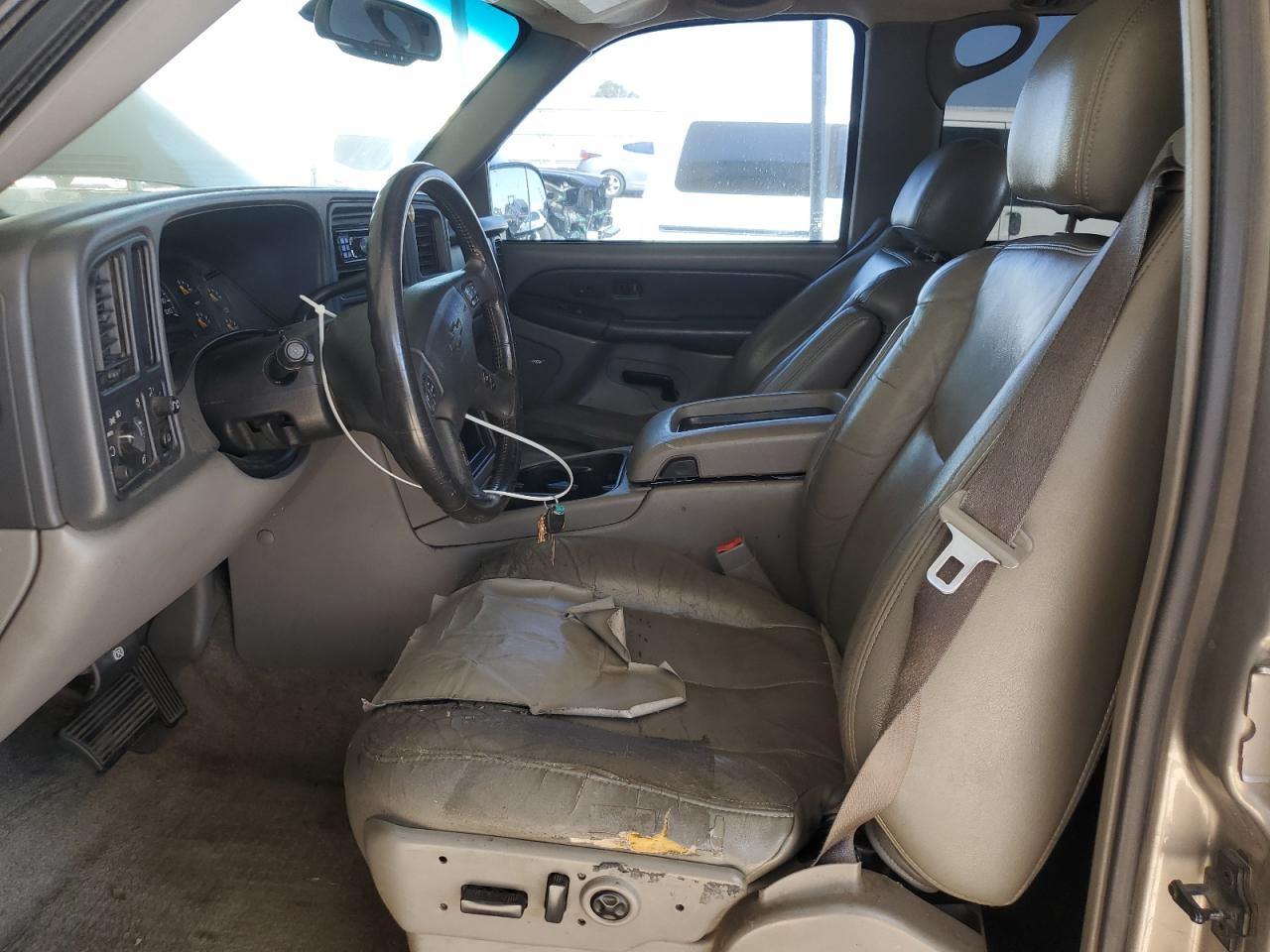 2003 Chevrolet Suburban C1500 VIN: 1GNEC16T33J262864 Lot: 61648255