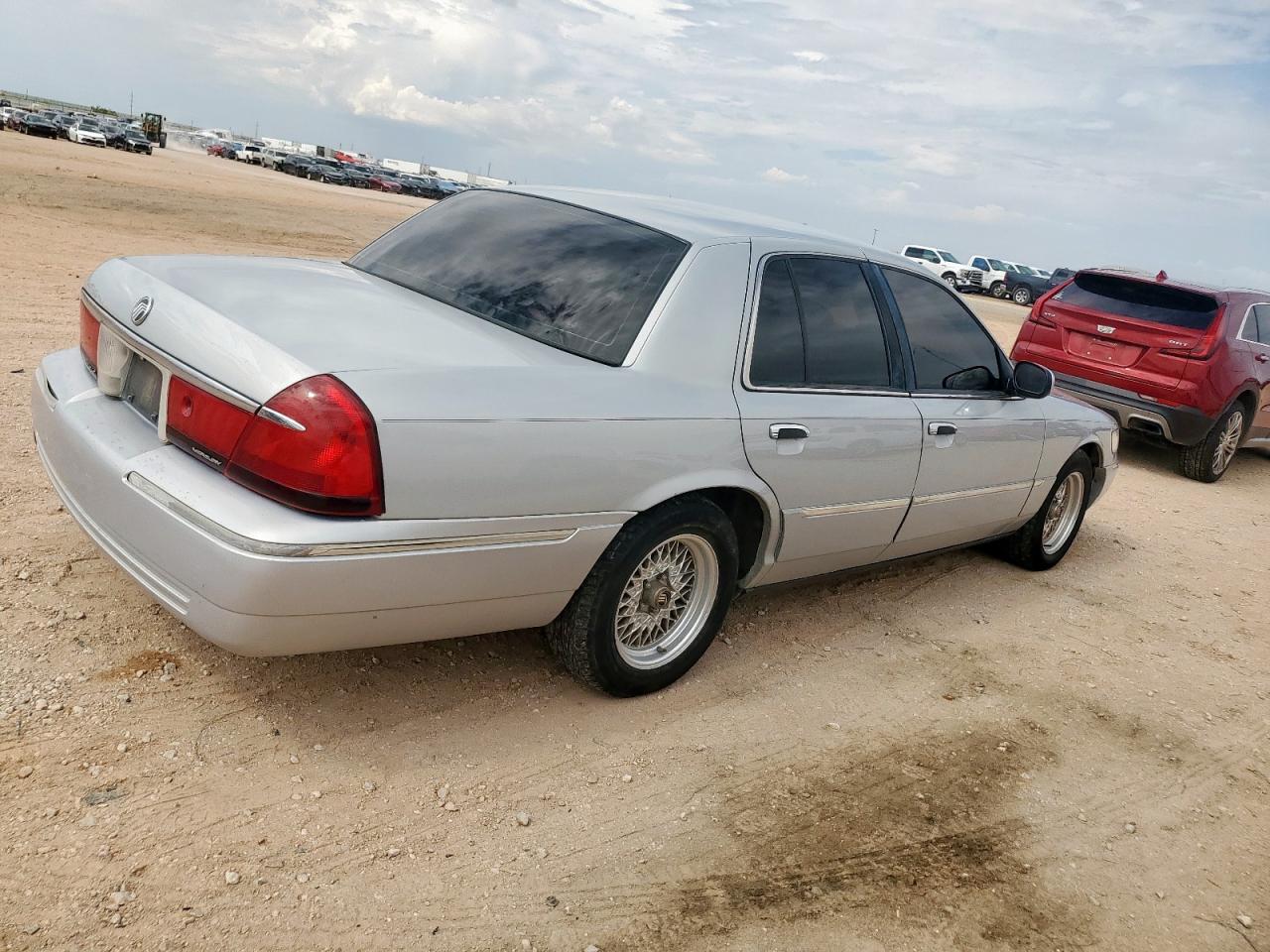 MERCURY GRMARQUIS 2001 VIN 2MEFM75W71X685071 zdjęcie 3