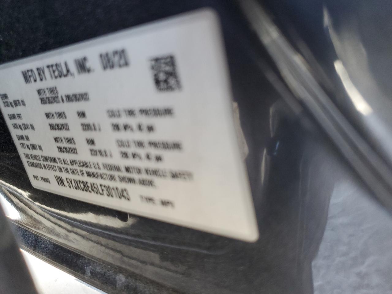 2020 Tesla Model X VIN: 5YJXCBE45LF301043 Lot: 61770415