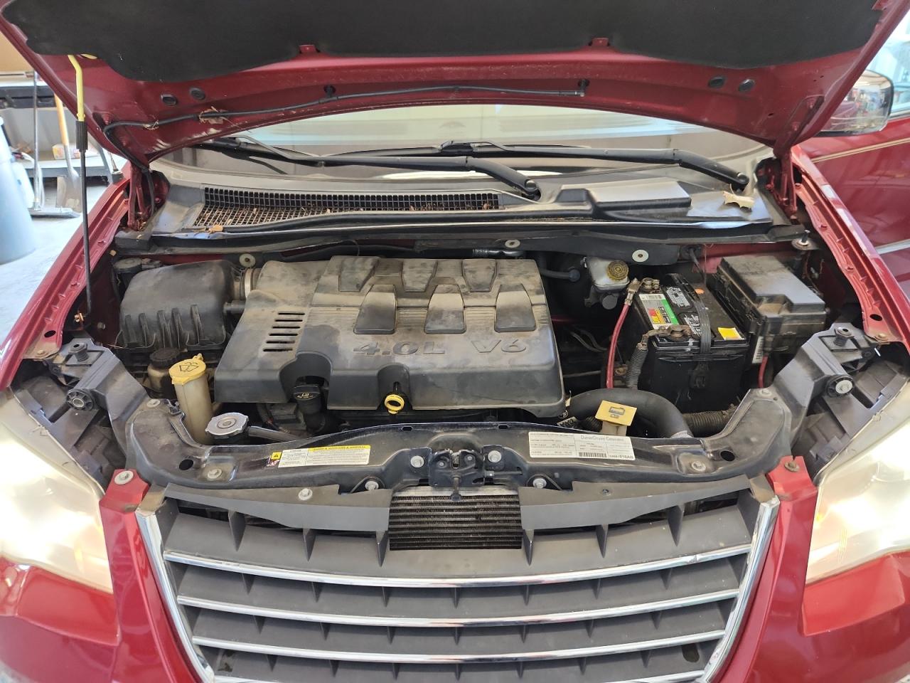 2008 Chrysler Town & Country Limited VIN: 2A8HR64XX8R728888 Lot: 62486615