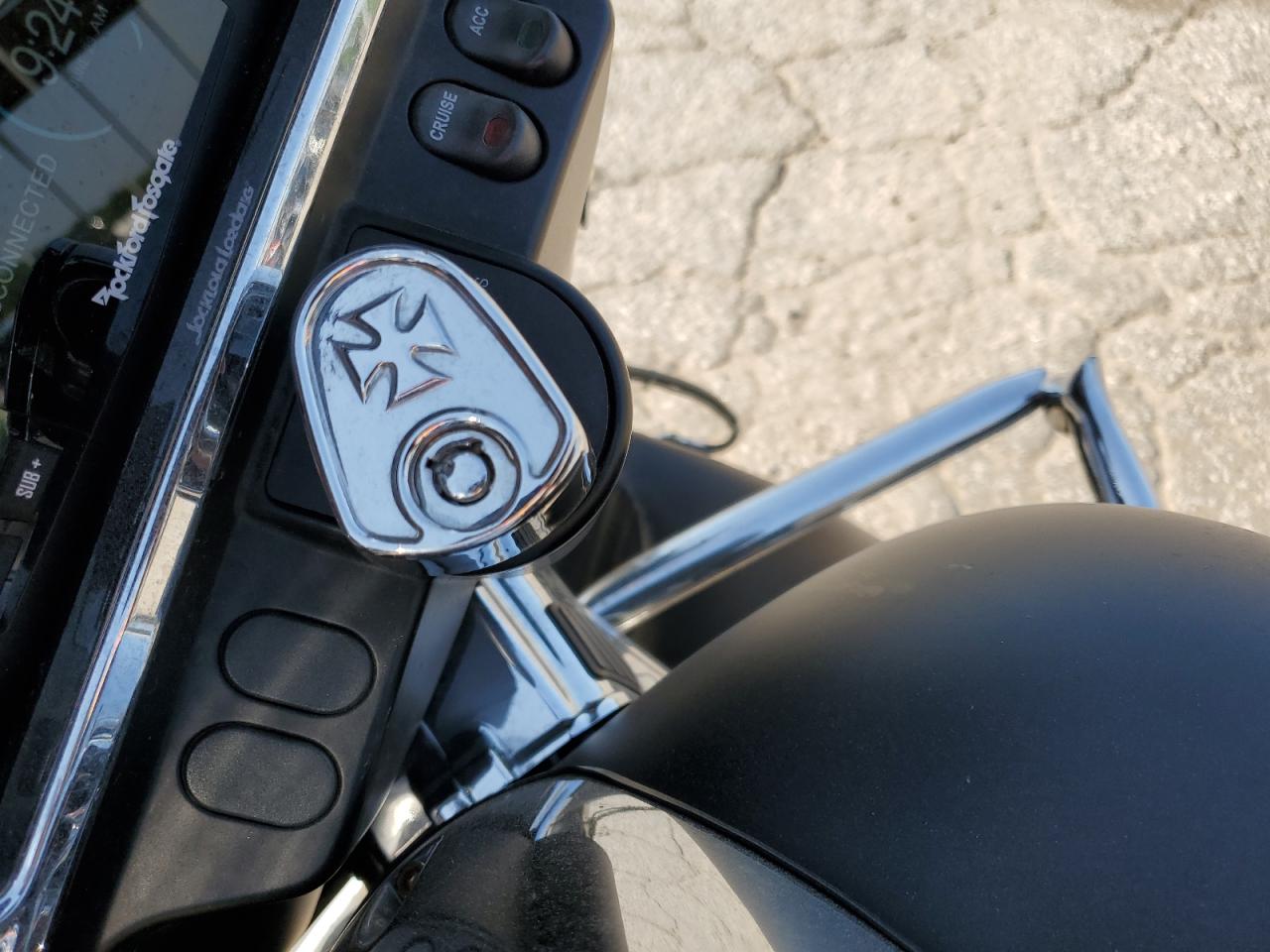 2010 Harley-Davidson Flhx VIN: 1HD1KB418AB631970 Lot: 61964155
