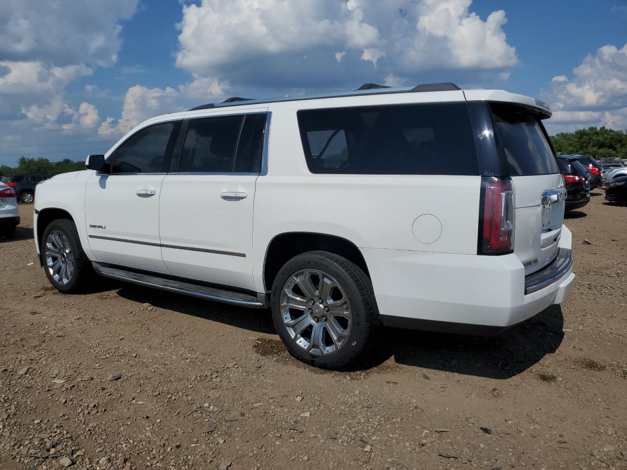 GMC YUKON 2015 VIN 1GKS2JKJXFR287127 фото 2