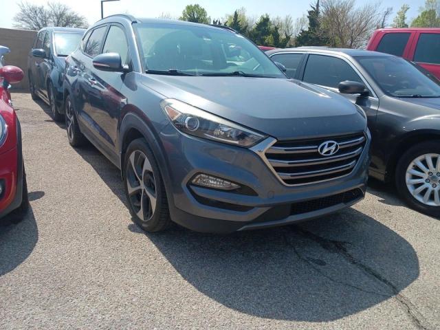 Parquets HYUNDAI TUCSON 2016 Szary