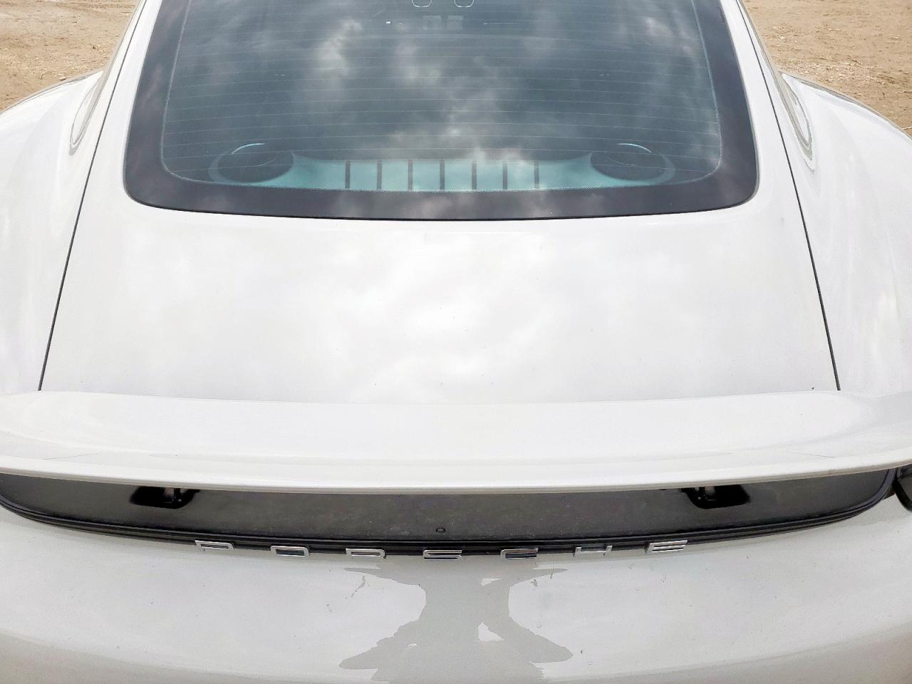 2024 Porsche Cayman - Image 10