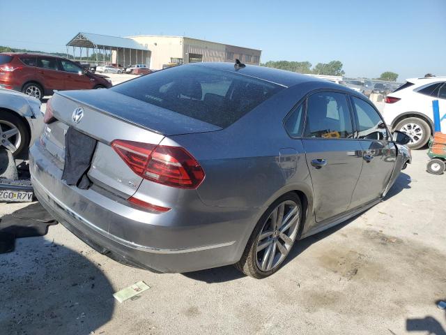  VOLKSWAGEN PASSAT 2018 Srebrny