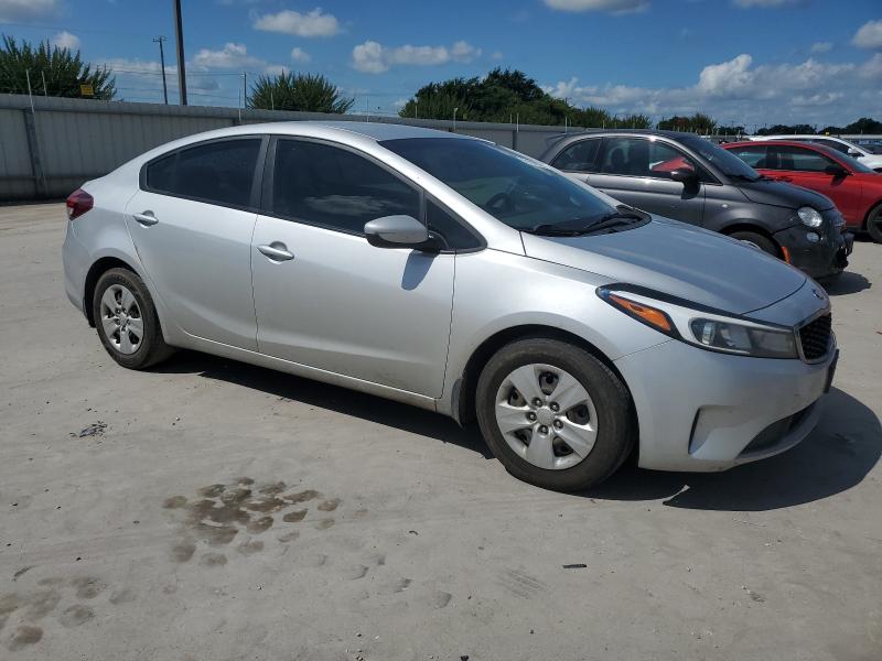  KIA FORTE 2018 Серебристый