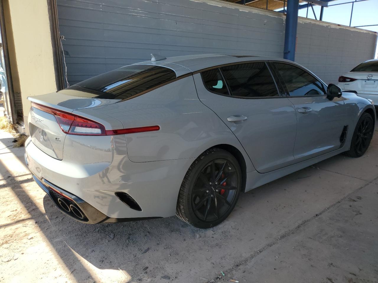 KIA STINGER 2023 VIN KNAE55LC0P6128995 фото 3