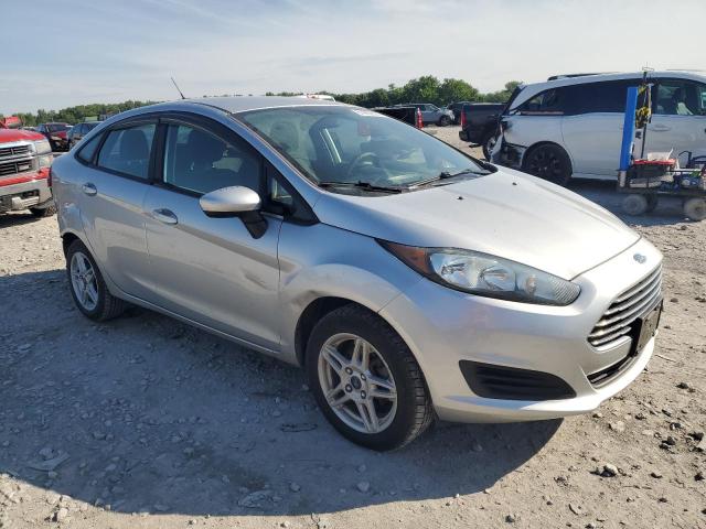  FORD FIESTA 2019 Серебристый
