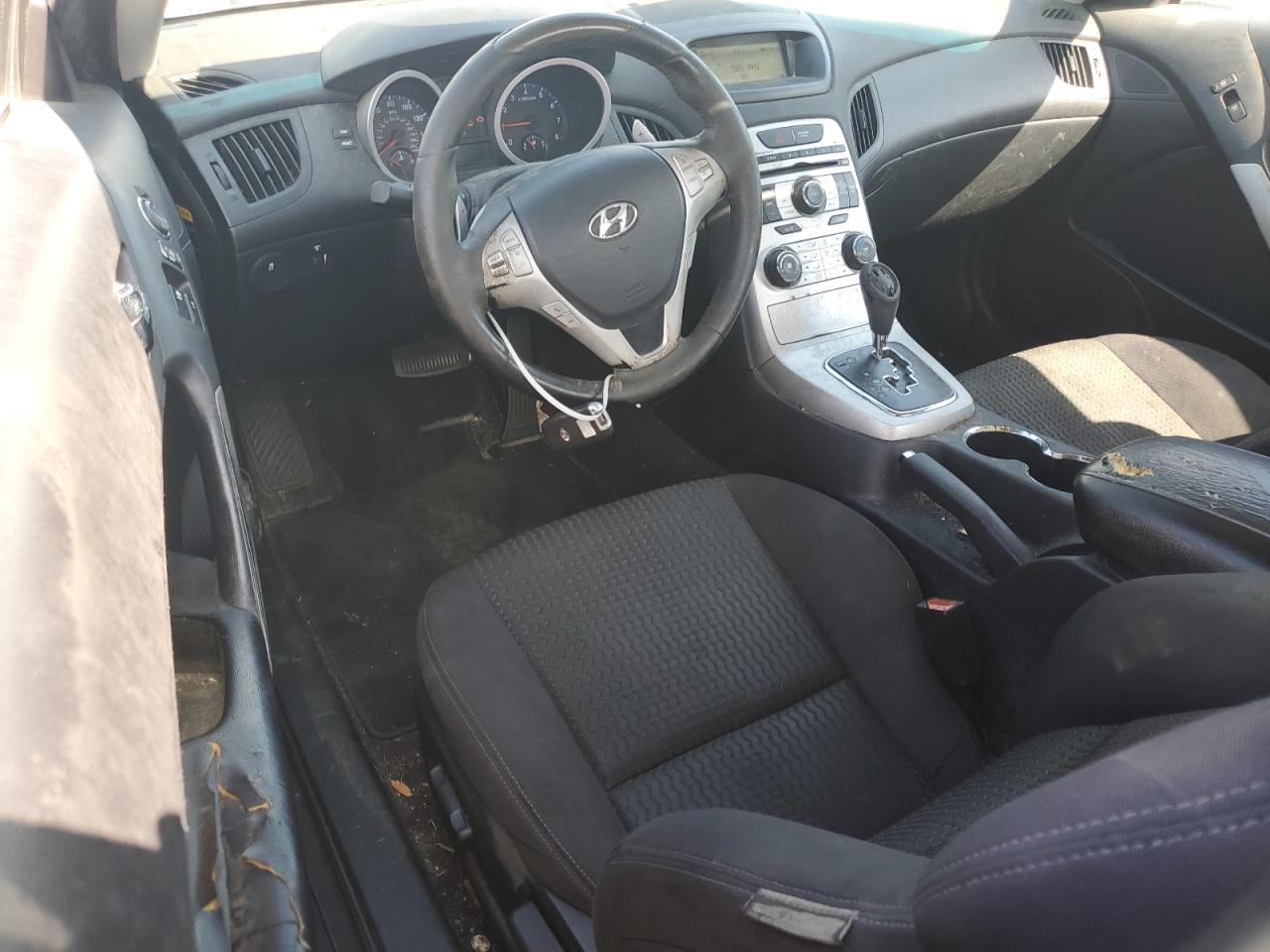 2010 Hyundai Genesis Coupe 2.0T VIN: KMHHT6KD5AU018447 Lot: 61365065