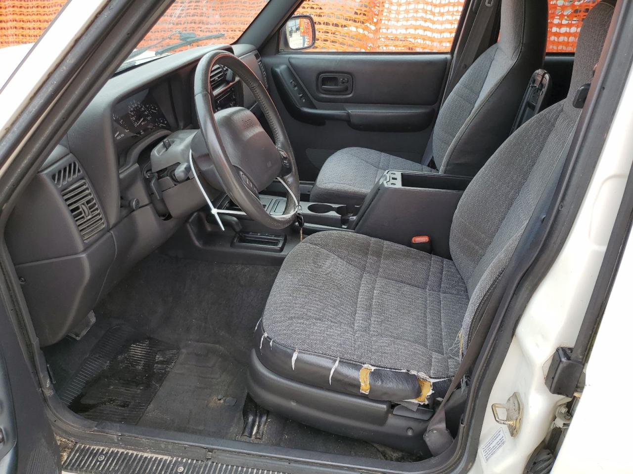 2001 Jeep Cherokee Sport VIN: 1J4FF48S31L520760 Lot: 59807625