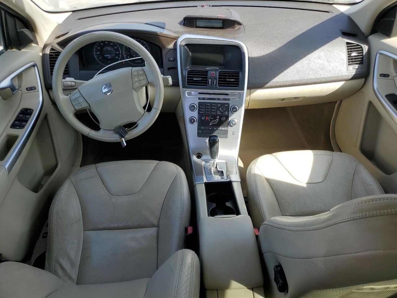 2010 Volvo Xc60 3.2 VIN: YV4960DL3A2107590 Lot: 61039085
