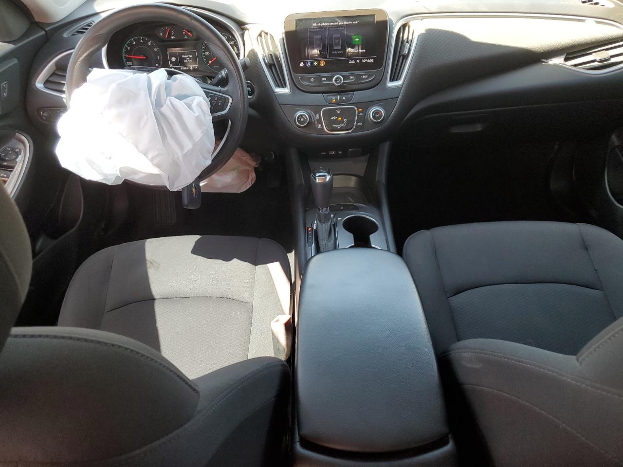 CHEVROLET MALIBU 2020 VIN 1G1ZB5ST1LF118168 zdjęcie 8