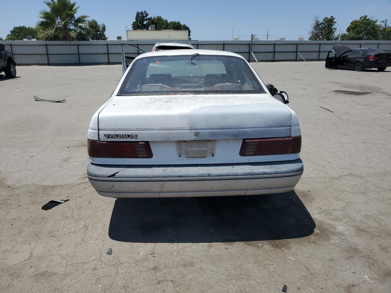 1989 Ford Taurus Gl VIN: 1FABP52UXKG244224 Lot: 59239225