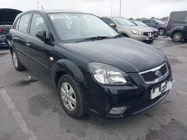 2011 KIA RIO DOMINO 