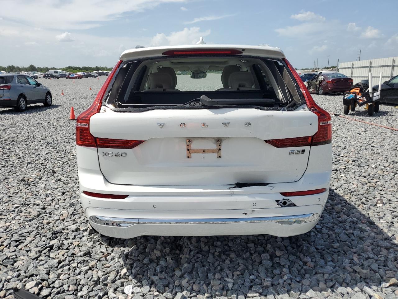 2023 Volvo Xc60 Plus VIN: YV4L12RE7P1257551 Lot: 60906485