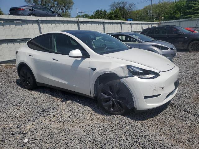  TESLA MODEL Y 2024 Белы