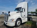 2015 Kenworth T680 Semi Truck იყიდება Fort Wayne-ში, IN - Side