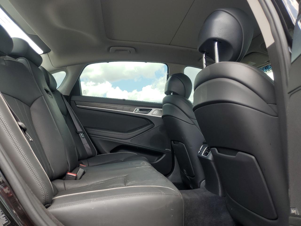 2018 Genesis G80 Base VIN: KMHGN4JE8JU240226 Lot: 61065465