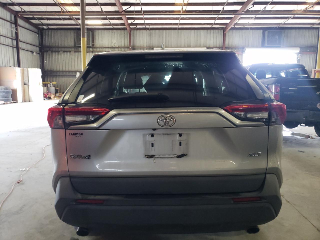 2020 Toyota Rav4 Xle VIN: 2T3W1RFV4LC036631 Lot: 57794115