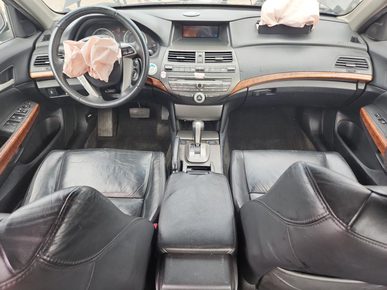 2011 Honda Accord Exl VIN: 1HGCP2F82BA112153 Lot: 61732735