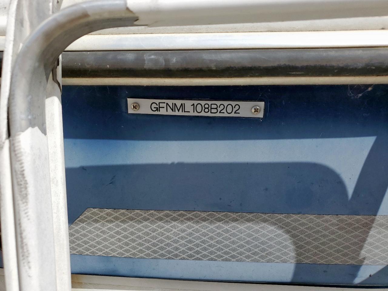 FOUR WINNS FISH AND S 2002 VIN GFNML108B202 zdjęcie 10