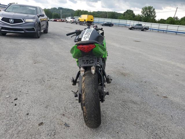  KAWASAKI EX650 F 2014 Зелений