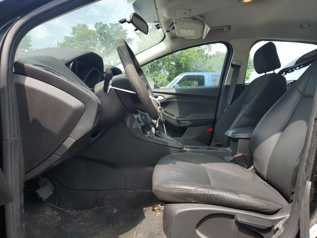 2016 Ford Focus Se VIN: 1FADP3F20GL243815 Lot: 62945825