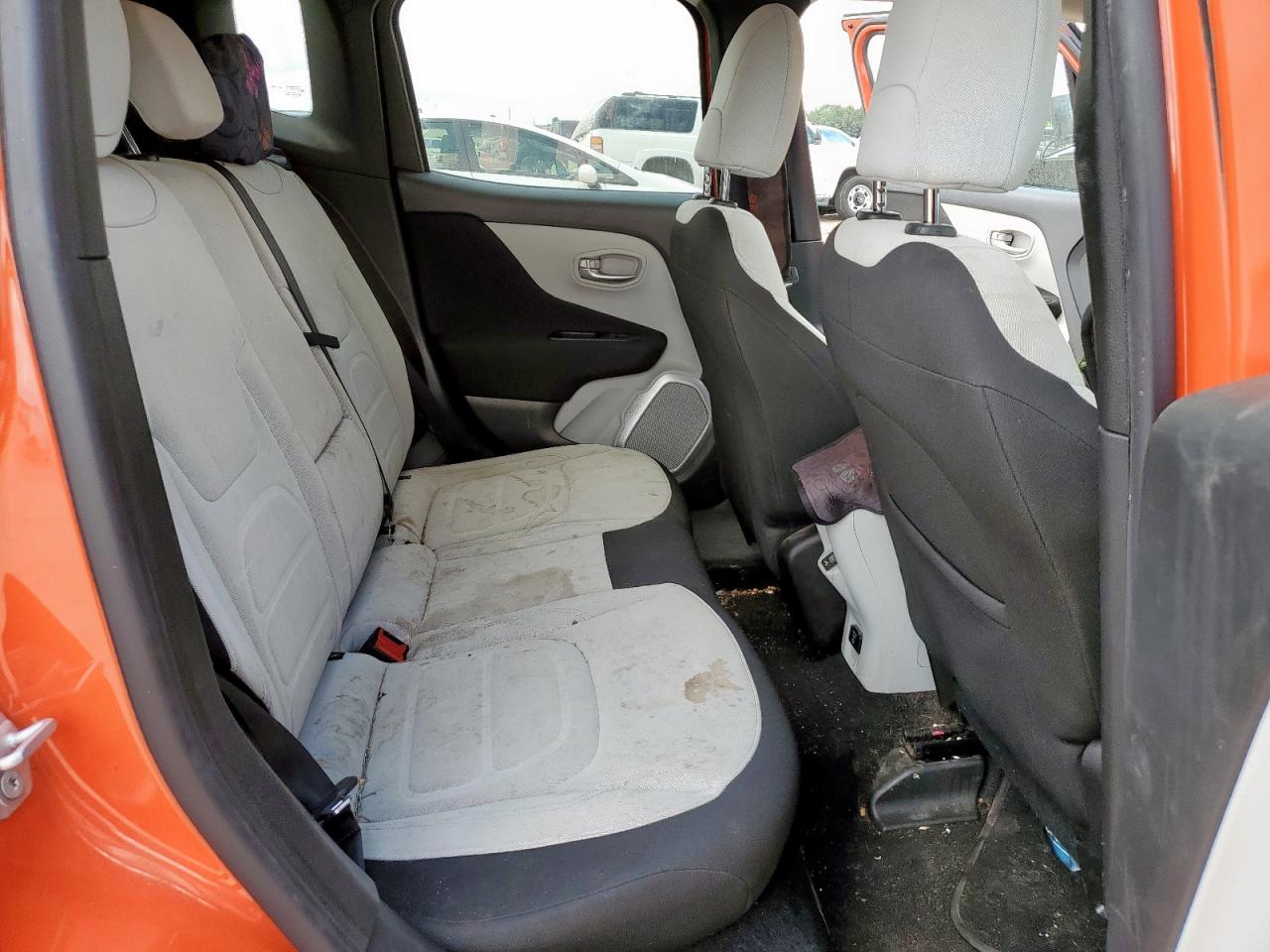 2018 Jeep Renegade Latitude VIN: ZACCJBBB3JPH42120 Lot: 62353645