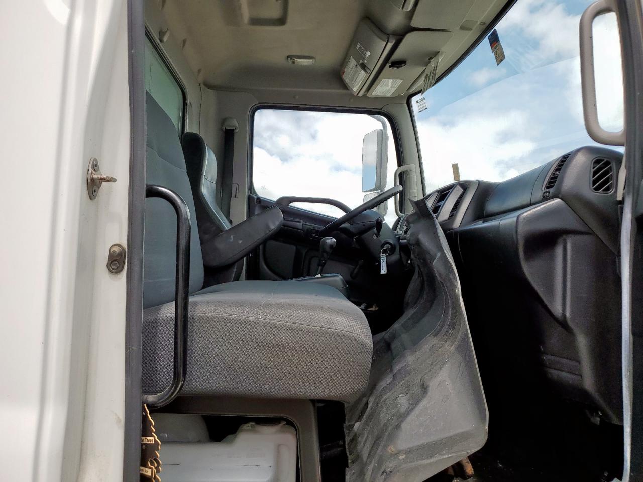 HINO All Models 2016 VIN 5PVNE8JV3G4S54580 photo 5