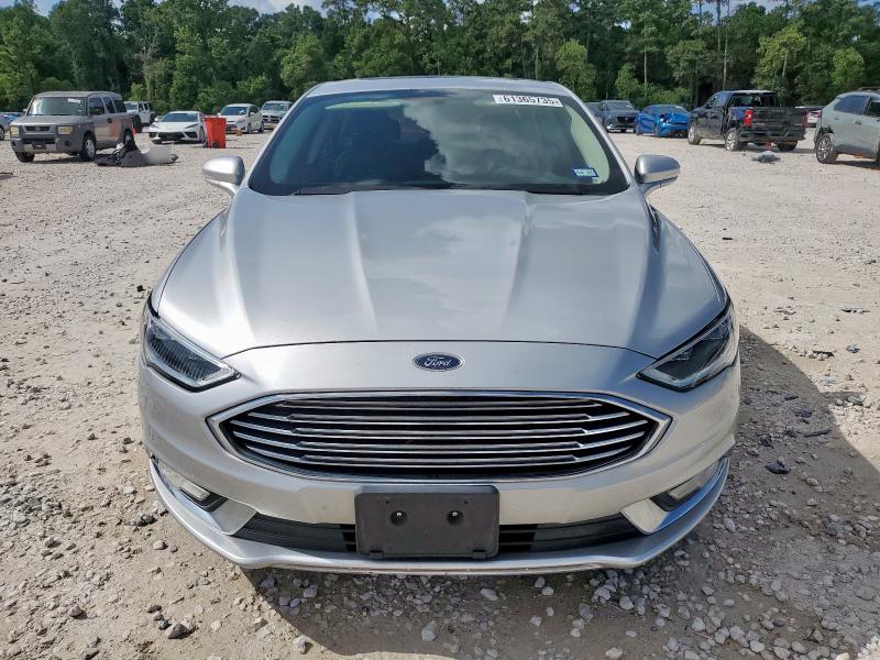  FORD FUSION 2018 Серебристый