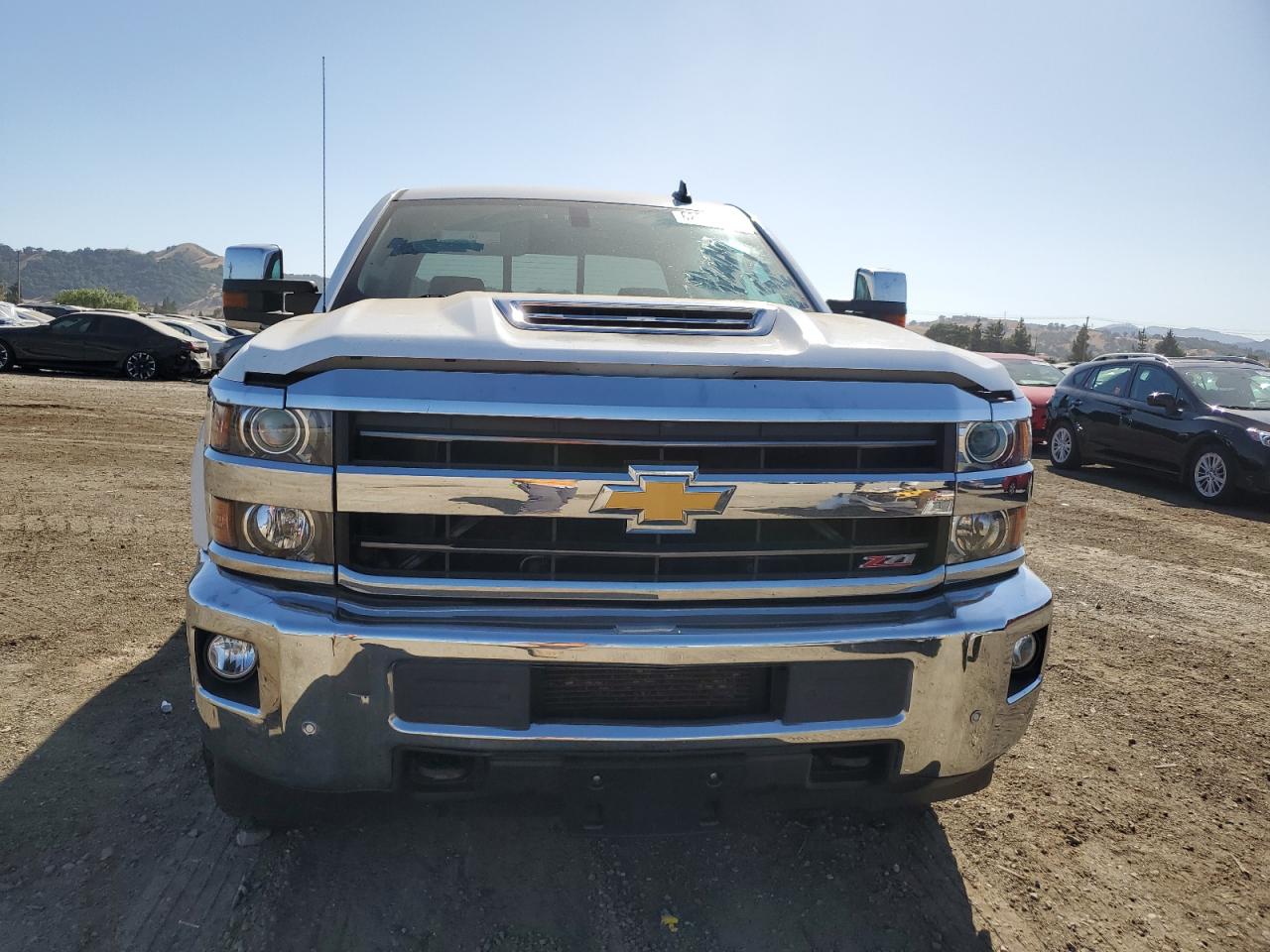 CHEVROLET ALL Models 2018 VIN 1GC1KWEYXJF199511 фото 5