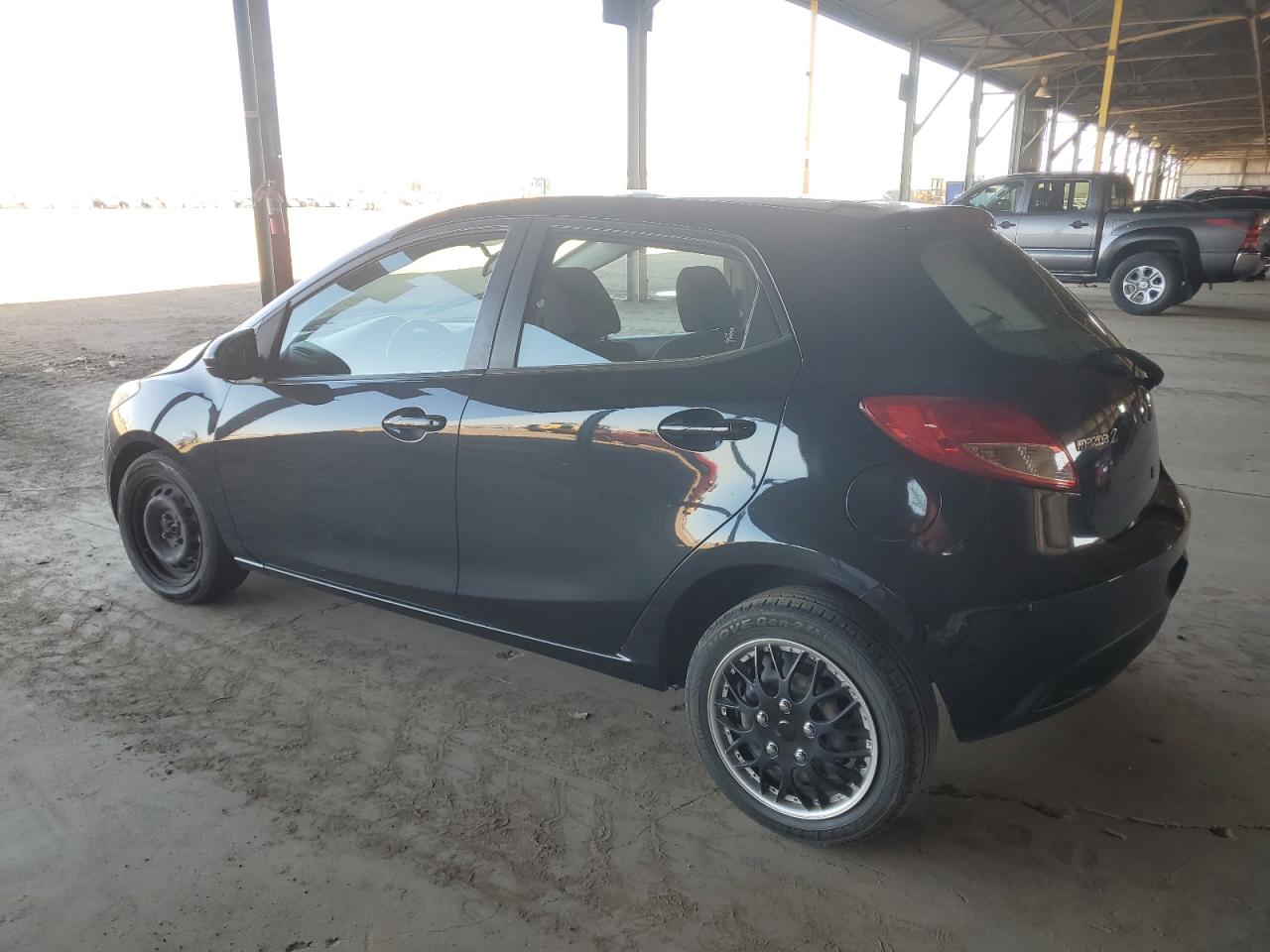 MAZDA 2 2014 VIN JM1DE1KY1E0188515 zdjęcie 2