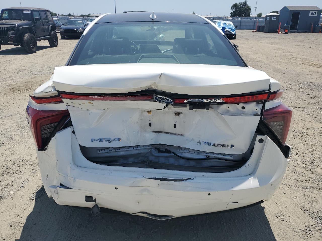 2017 Toyota Mirai VIN: JTDBVRBD4HA001883 Lot: 59427725