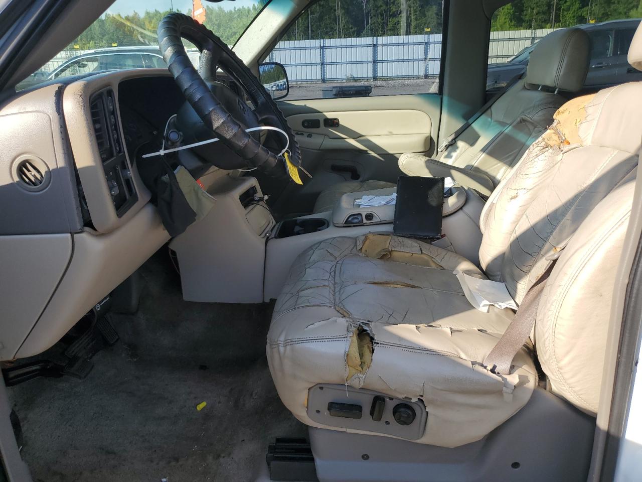 2002 Chevrolet Suburban K1500 VIN: 1GNFK16Z92J224744 Lot: 62101515