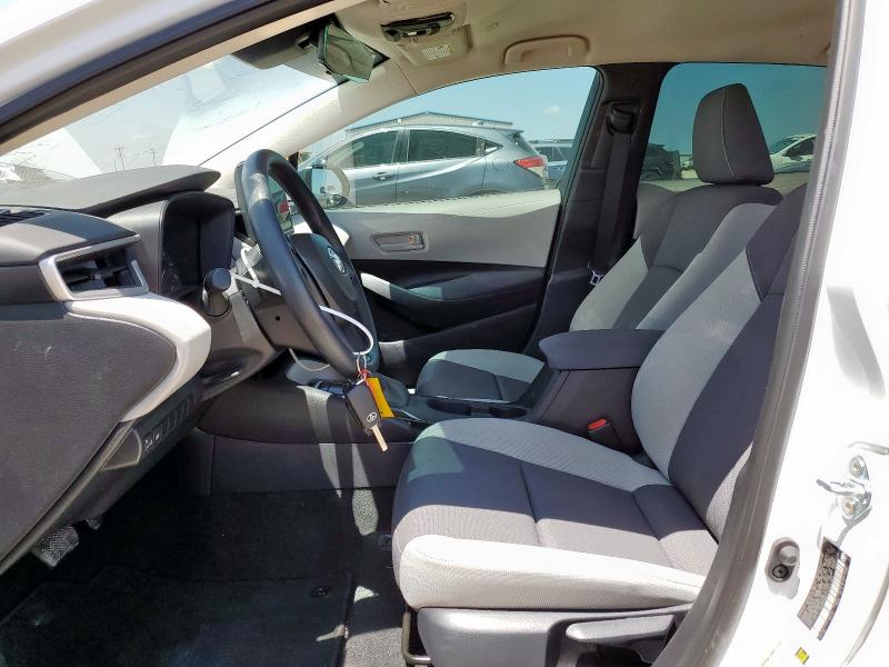  TOYOTA COROLLA 2024 Белы