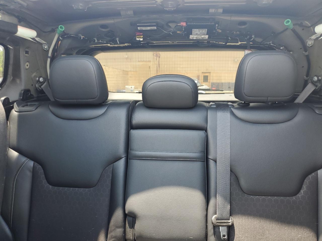 2018 Jeep Compass Latitude VIN: 3C4NJDBB2JT103210 Lot: 61544055
