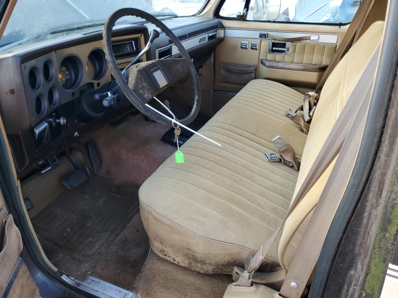 1987 GMC Suburban V25 Conventional VIN: 1GKGV26K8HF511456 Lot: 59530795