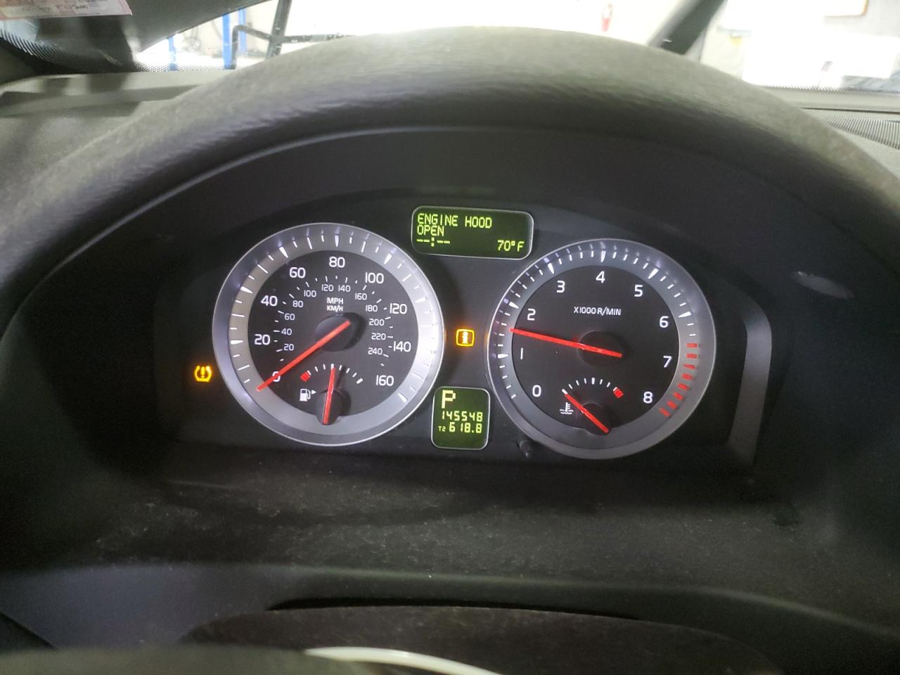 2011 Volvo C70 T5 VIN: YV1672MCXBJ112284 Lot: 58578445