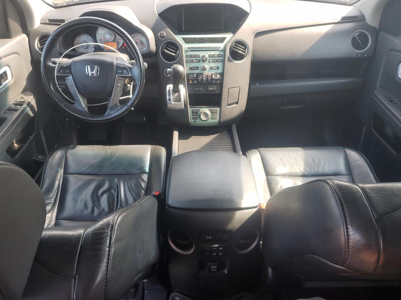 2011 Honda Pilot Exln VIN: 5FNYF4H74BB070650 Lot: 62139855