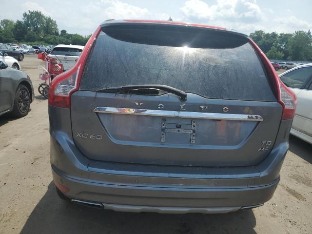  VOLVO XC60 2017 Srebrny