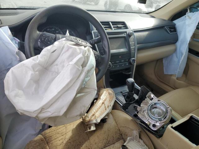 Седани TOYOTA CAMRY 2015 Золотий