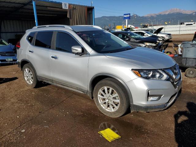  NISSAN ROGUE 2017 Серебристый